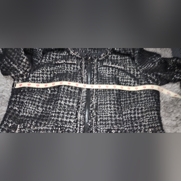 APT.9 Black Herringbone Raw Fringe Edge Crop Jacket Long Sleeve Size S Full Zip - Picture 9 of 14